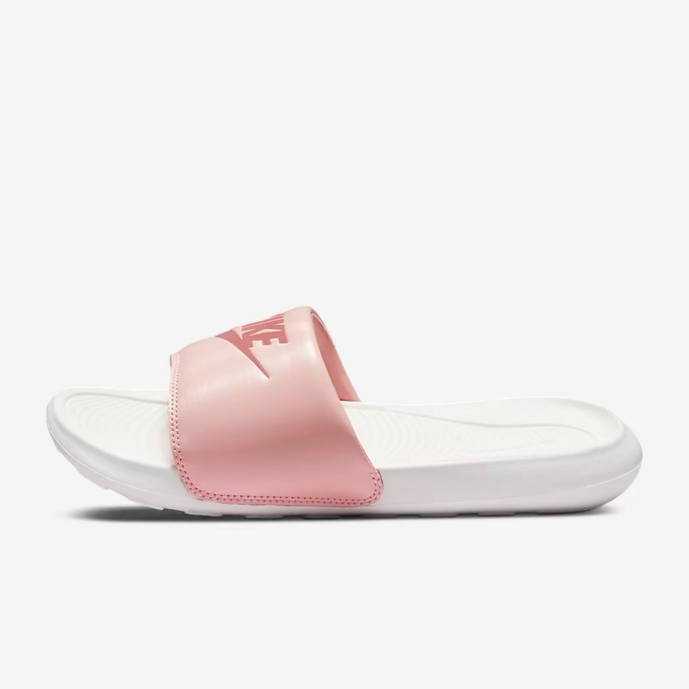 NIB Women Size 7 Nike Victori One Slides In Arctic Orange/Sail/Light Madder Root